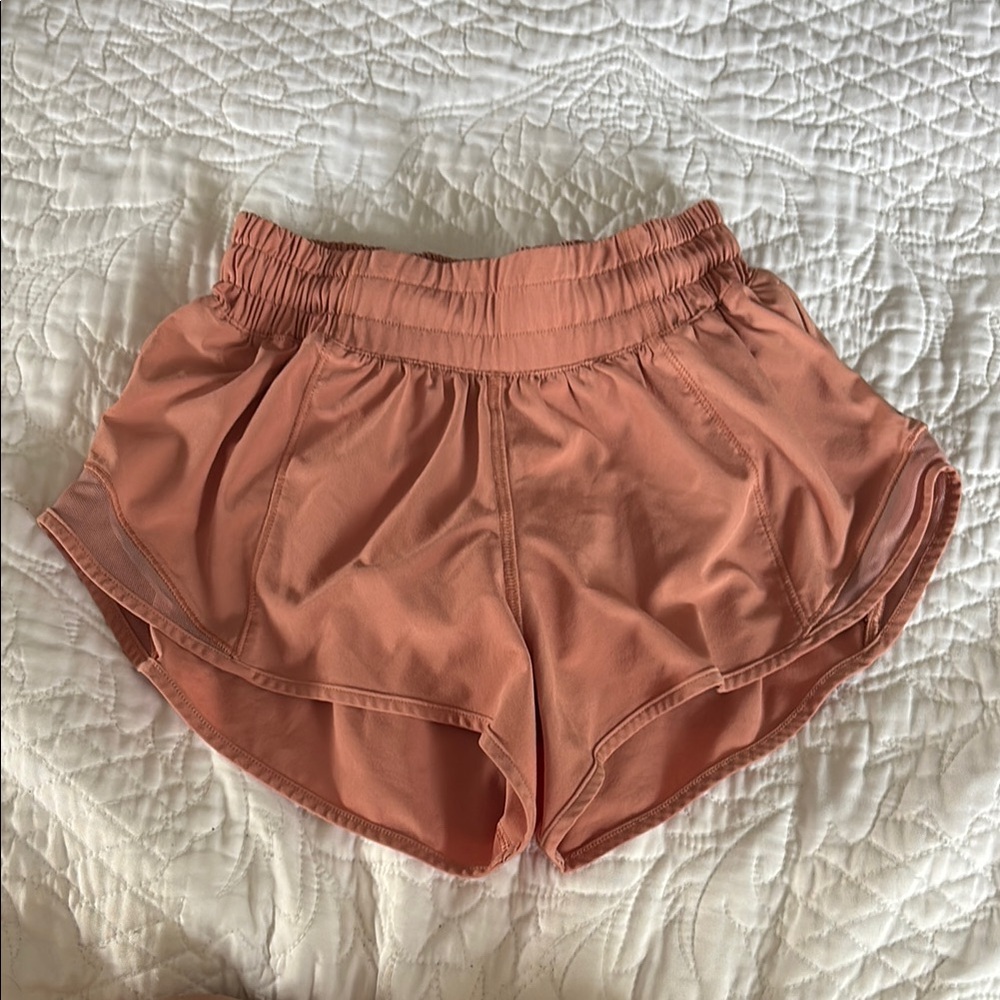 Lululemon Hotty Hots 2.5 tan